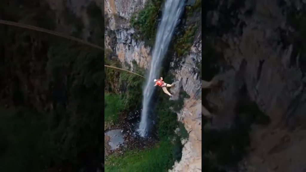 Travel 📍 Saltodependulo, Brazil || The Pendulum Jump in Brazil 🤯 #shorts #travel #mindblown
